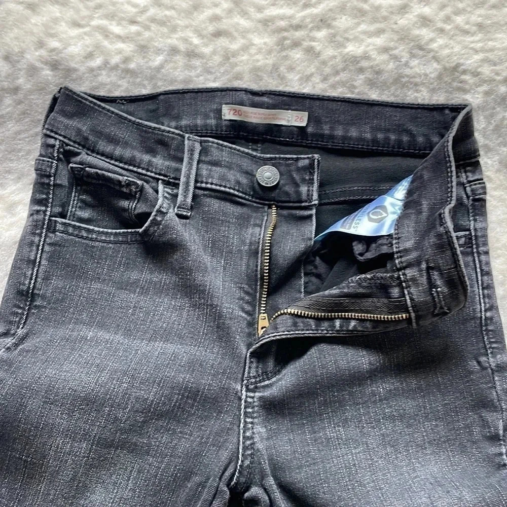 Levi's 720 High Rise Super Skinny Jeans - Picture 9 of 15